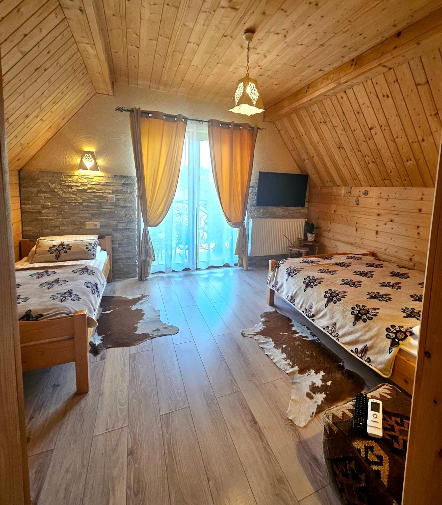 Goralska Chatka 2 Highland Cottage - Split Ac, Jacuzzi, Sauna, Private Parking, Mountains View, Garden, זקופאנה מראה חיצוני תמונה